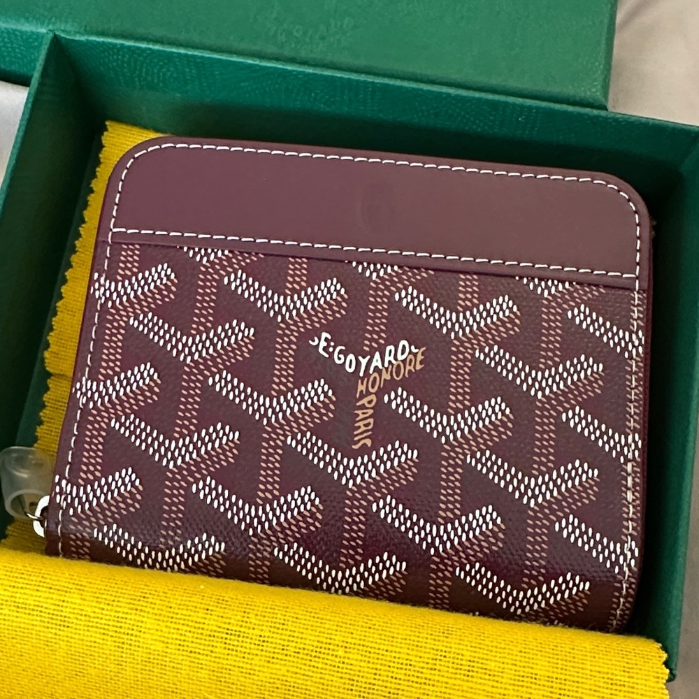 Goyard Zipper Wallet in Burgundy